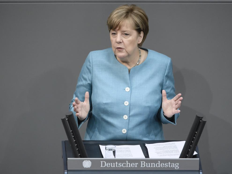 Angela Merkel este jueves ante el Bundestag.