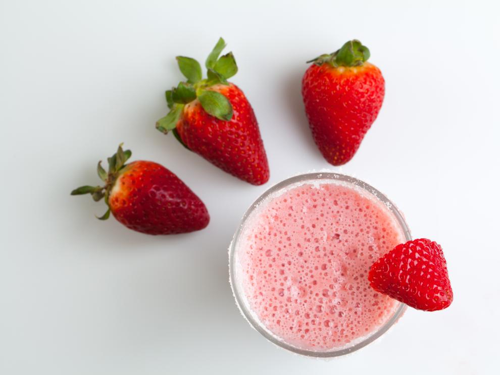Añadir frutas a las infusiones tiene efectos refrescantes y nutritivos.
