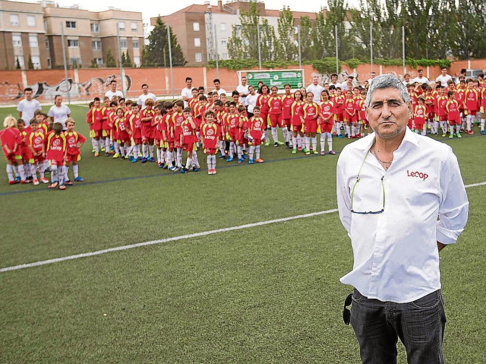 El director de la escuela Lecop, Daniel Leoz, posa el pasado viernes en las instalaciones del Club Deportivo Delicias.