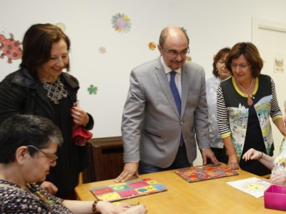 Lambán en la visita este sábado a la residencia de mayores de Tarazona.