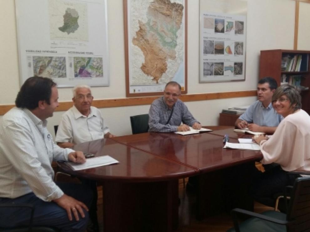 Joaquín Palacín y Mayte Andreu han mantenido un encuentro de trabajo con representantes de 'Pueblos Vivos'.