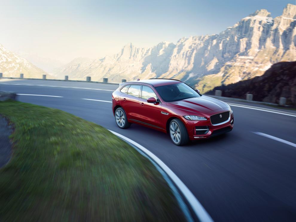 La experiencia de conducción y su espectacular diseño han hecho al Jaguar F-PACE ganador de este reconocimiento.