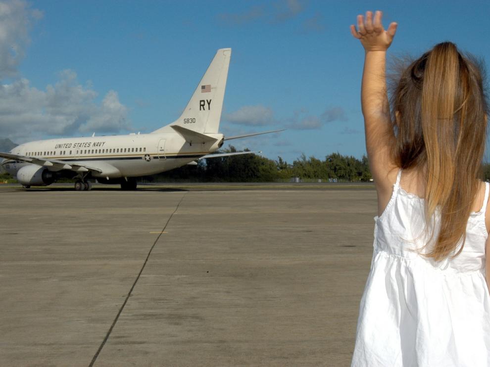 Los viajes en avión son uno de los grandes retos de los viajes familiares.