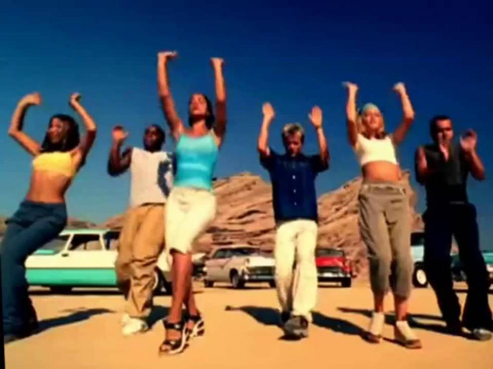 Una imagen del videoclip de 'S Club party', de S Club 7, de finales de los 90.