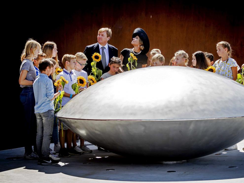 Los reyes de Holanda, Guillermo y Máxima, presidieron el homenaje.