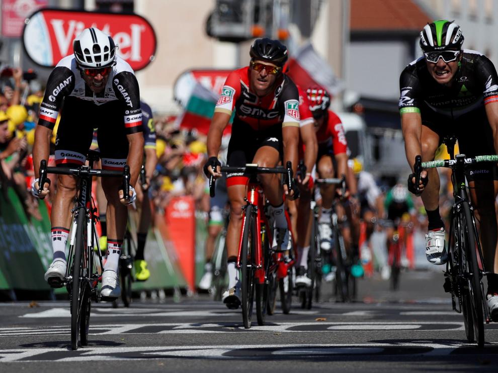 Matthews gana su segunda etapa en el Tour 2017, la tercera en su carrera.