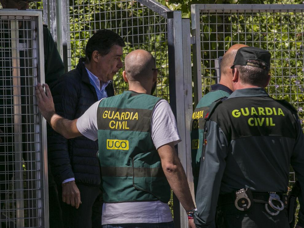 Ignacio González, siendo trasladado a la Audiencia Nacional.