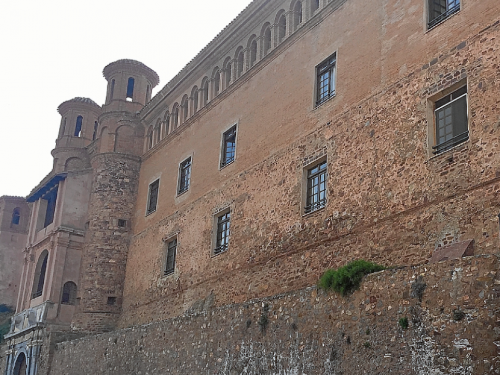Fachada del Palacio de Pala Luna de Illueca, que alberga la hospedería y la sede comarcal.