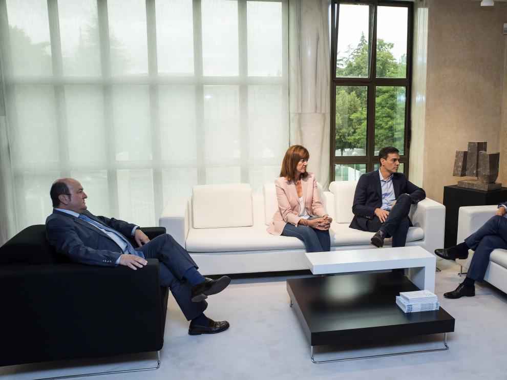 Reunión mantenida entre los dirigentes de PSOE y PNV