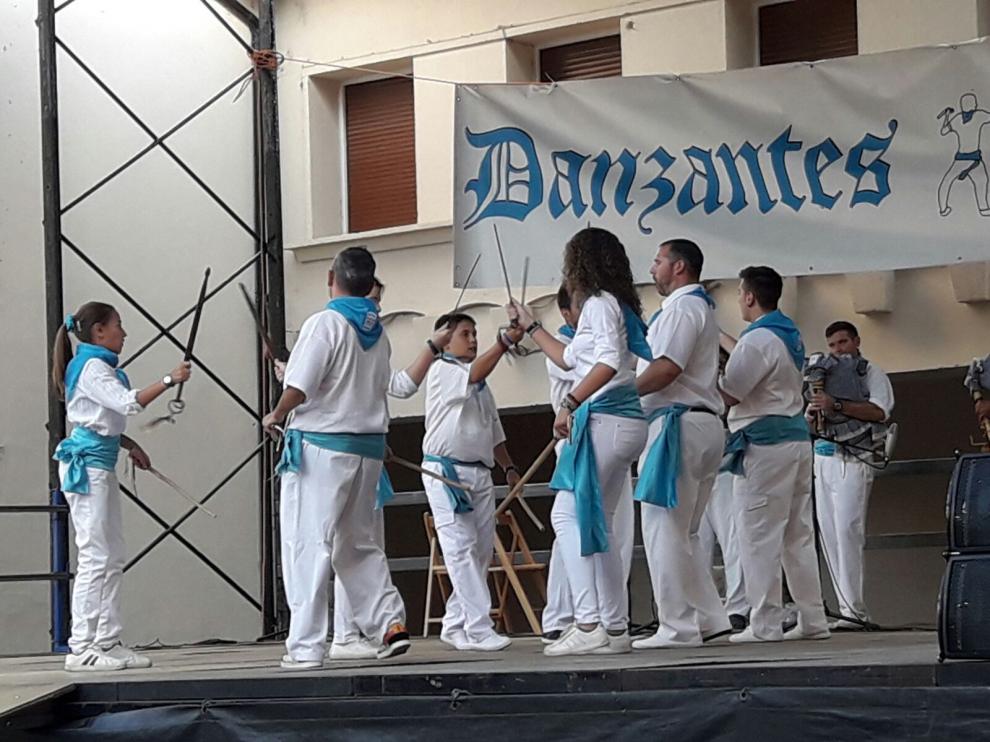 Encuentro de dances en Sabiñánigo