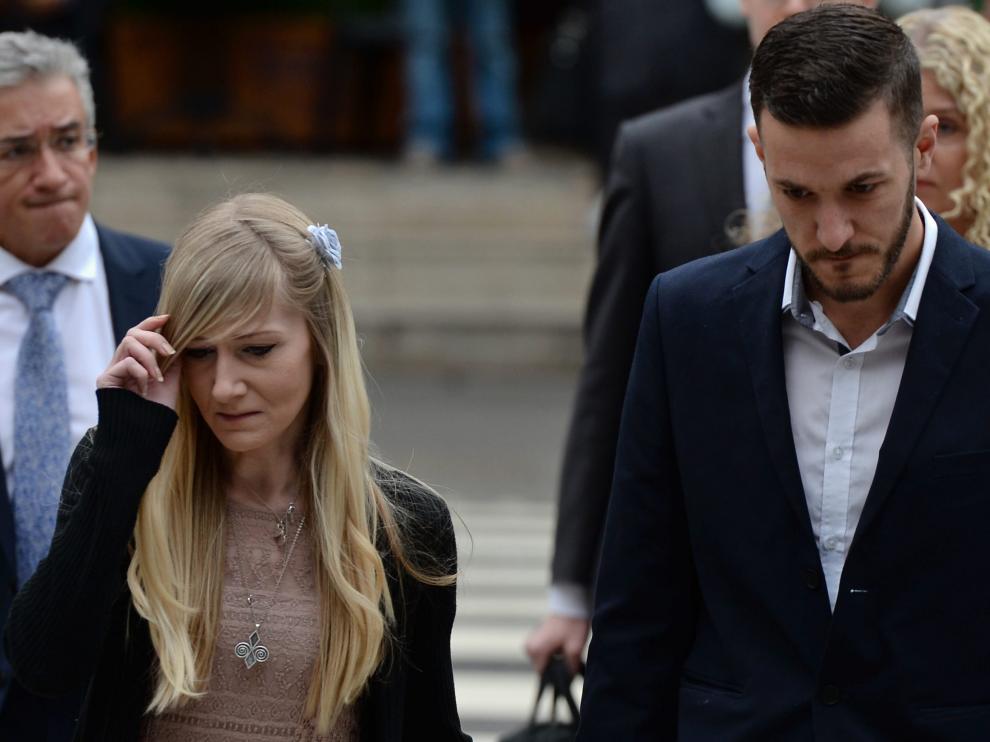 Imagen de los padres del bebé Charlie Gard