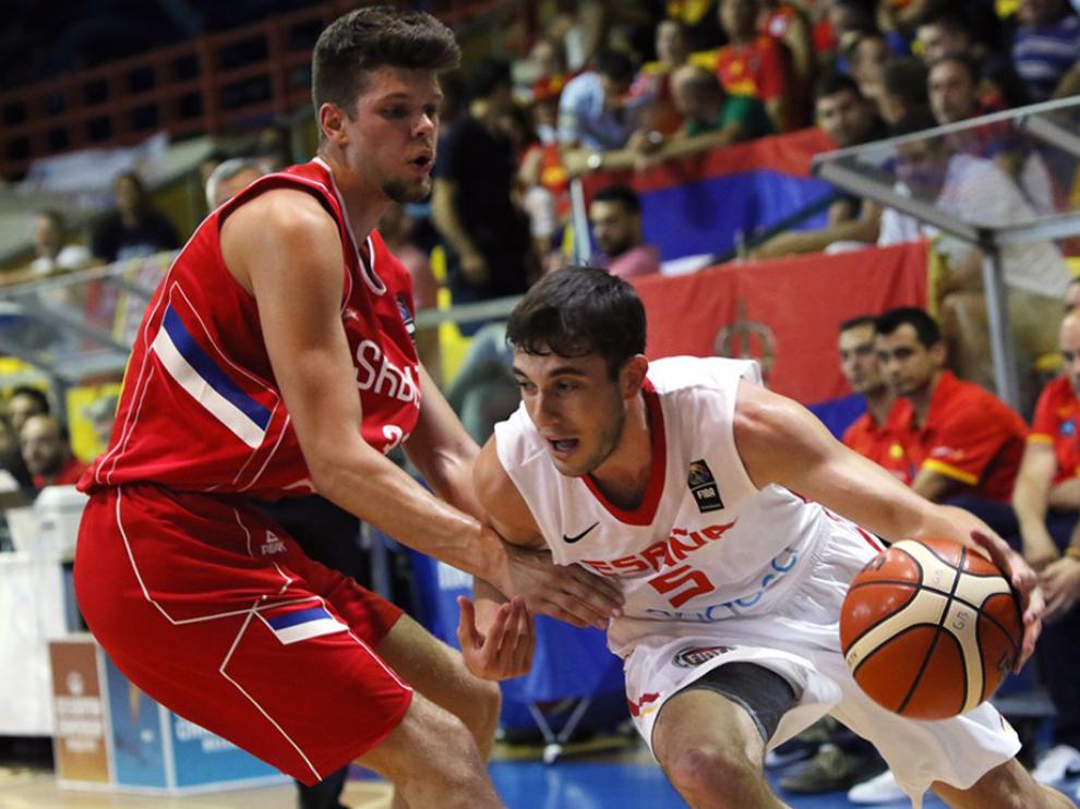 Sergi García en un partido con la selección.