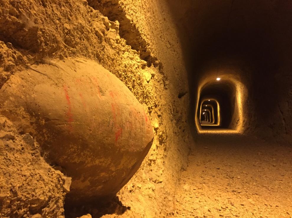 Las luces permiten ahora recorrer esta construcción de Daroca también en horario nocturno.