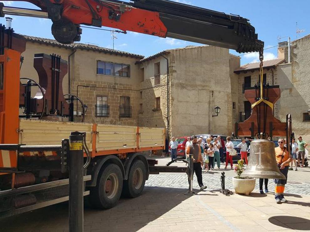Llegada de las campanas de Sádaba a la localidad zaragozana.