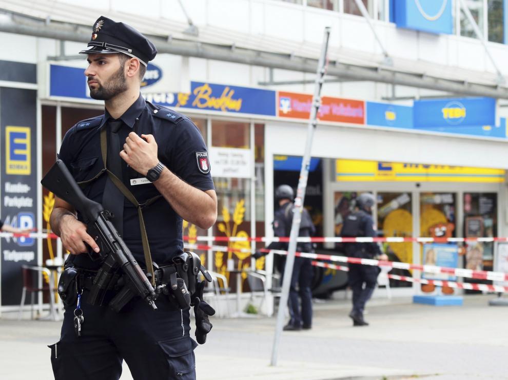Un muerto y tres heridos tras un ataque con cuchillo en Hamburgo