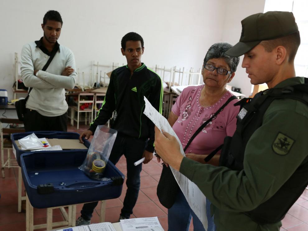 Maduro abre la votación para la Asamblea Constituyente en Venezuela contra "el emperador Trump".