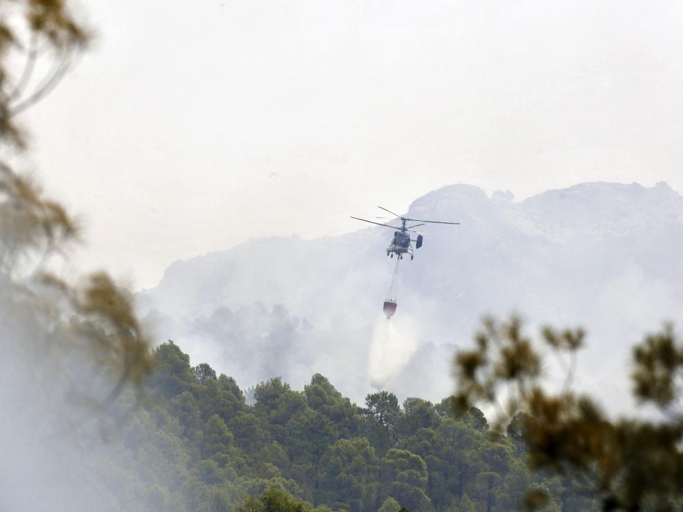 Siguen los trabajos en el incendio de Yeste, que aún no ha sido perimetrado
