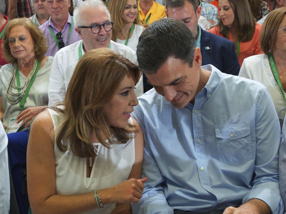 Díaz le pide que "nunca le haga elegir" entre la lealtad al PSOE y a Andalucía "porque soy la presidenta de todos los andaluces".