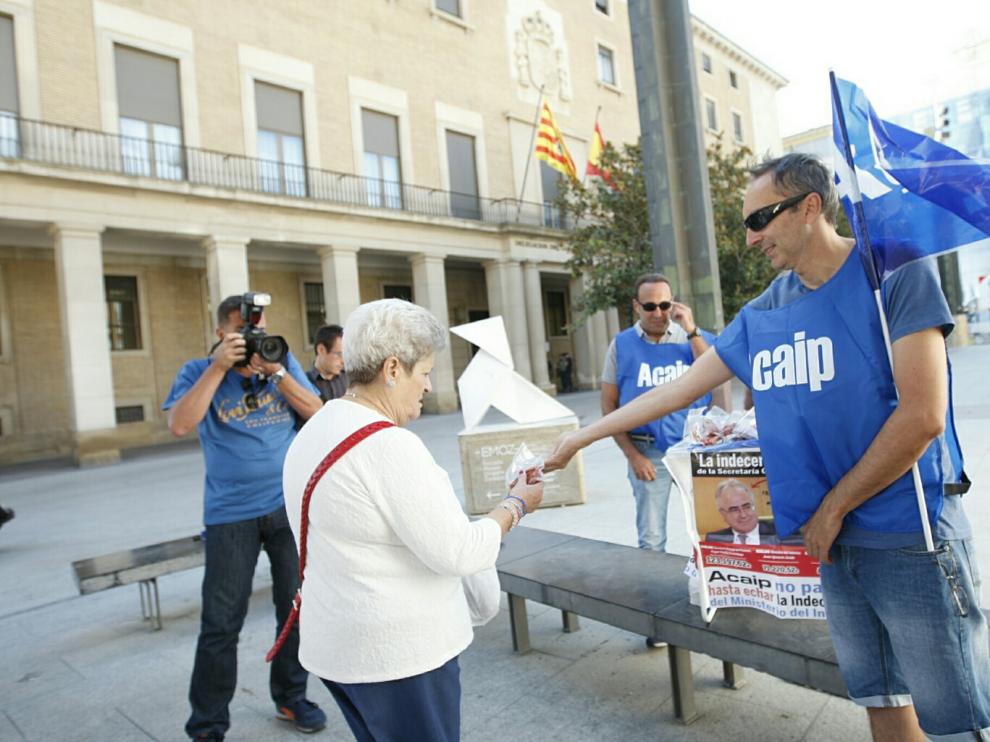 Funcionarios de prisiones regalaron chorizos en agosto en Zaragoza