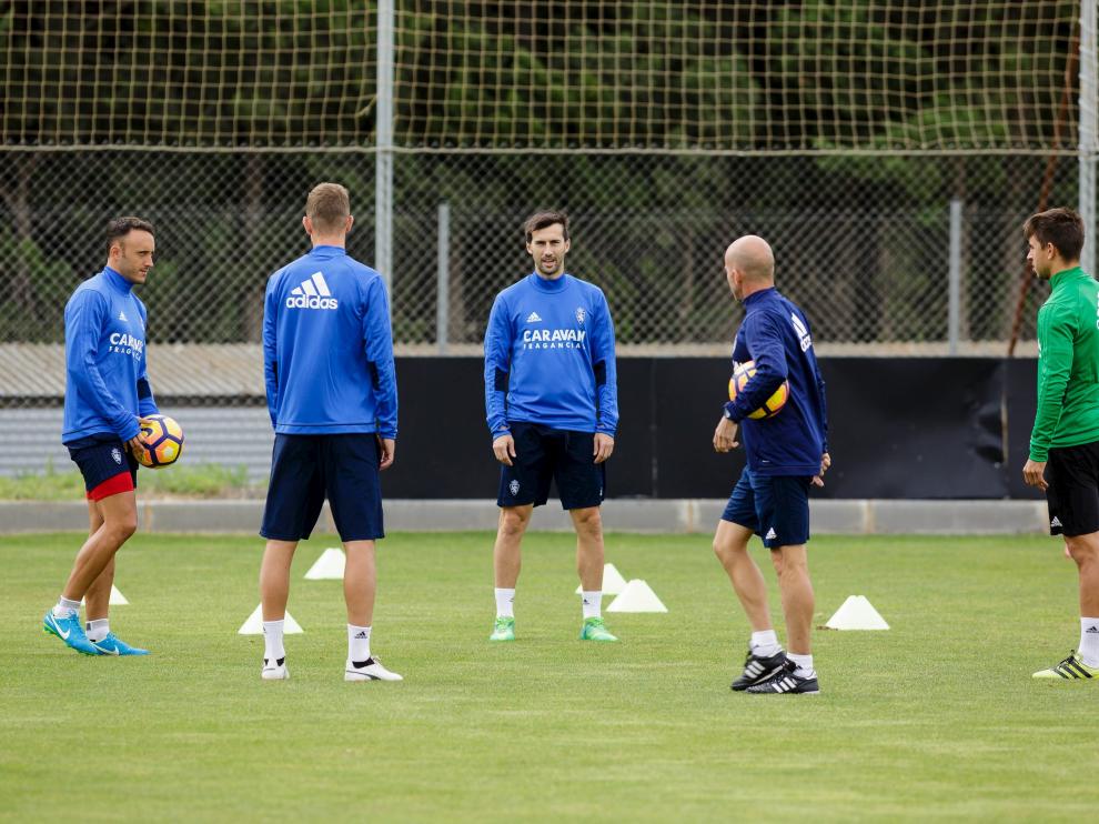 Entrenamiento matinal de ayer: Xumetra se une a Barrera, Lanzarote, Irureta y Edu Bedia.
