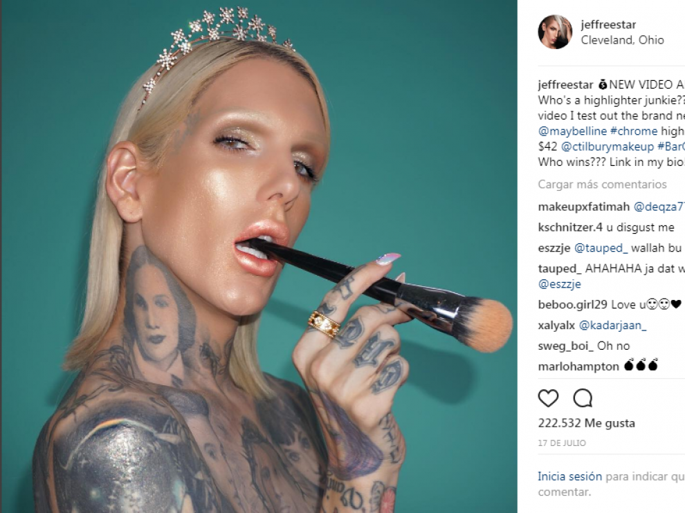 Jefree Star, un gurú en el mundo del maquillaje.