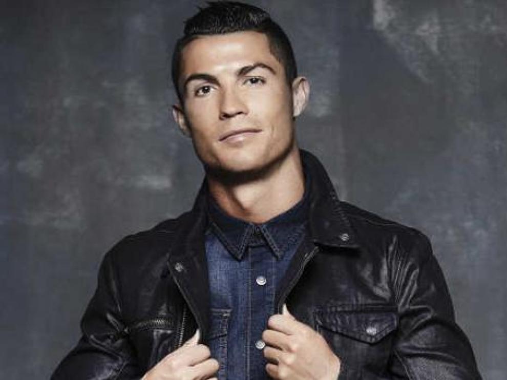 Cristiano Ronaldo lanza su colección de ropa CR7 Denim | Noticias de
