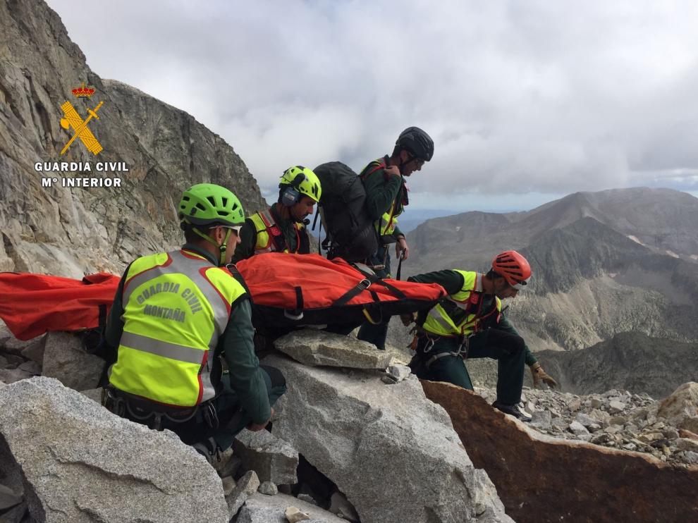 Rescatado un escalador en el Pirineo aragonés