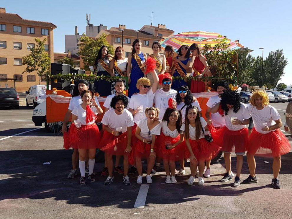 Damas y comisión, durantes las fiestas de juio en Santa Isabel