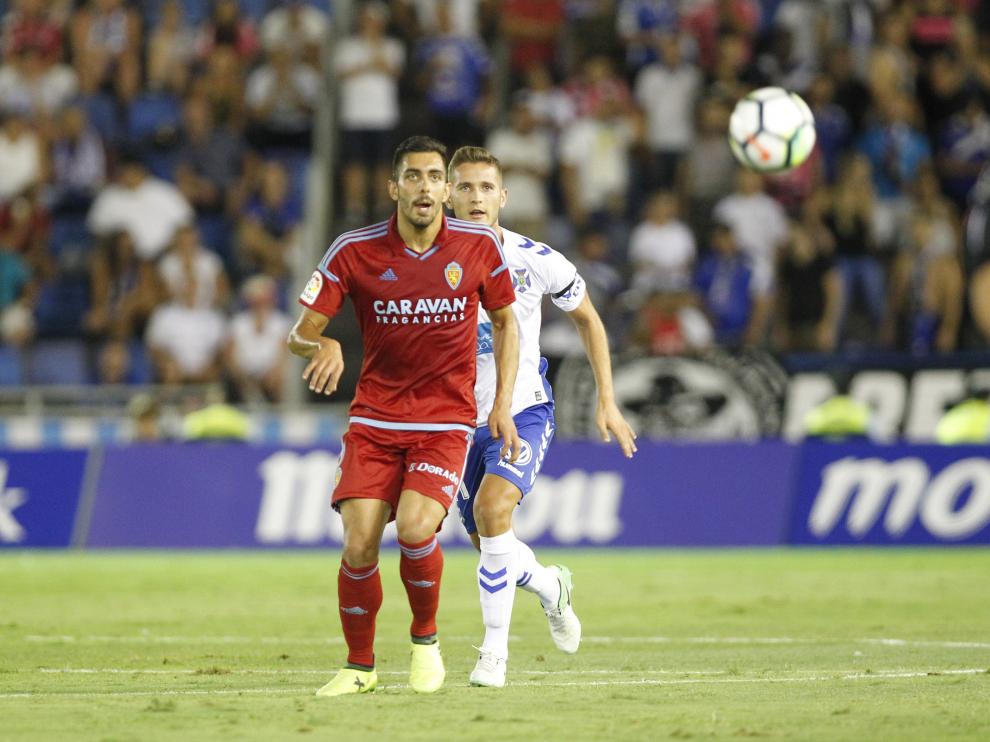 Borja Iglesias durante el partido contra el Tenerife