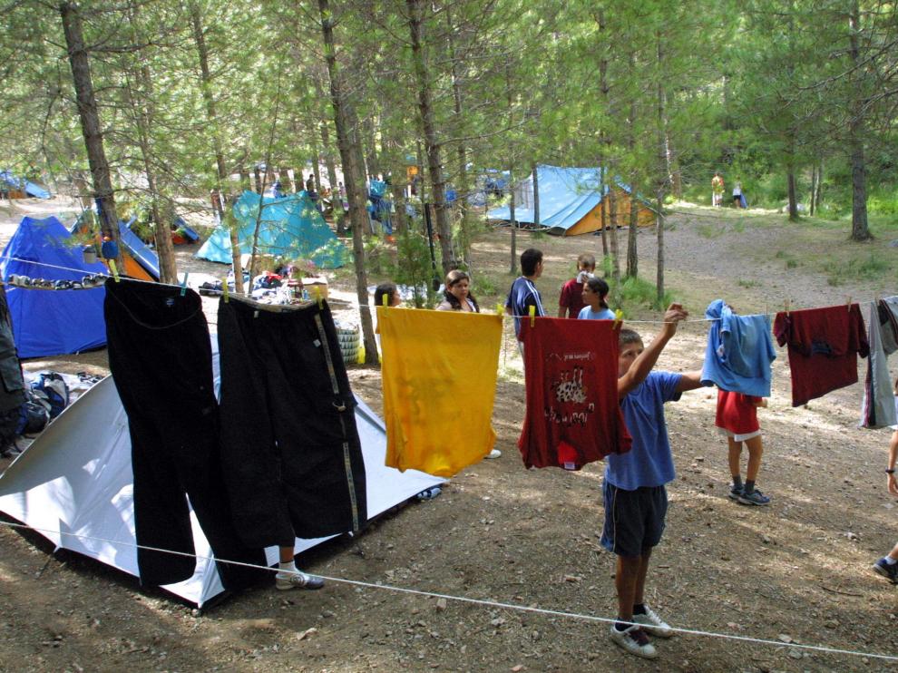 Imagen de archivo de un campamento juvenil en el término turolense de Manzanera.
