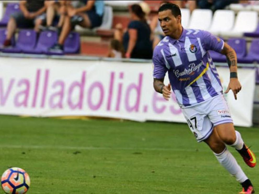 Raúl de Tomás, en un partido del año pasado con el Real Valladolid.