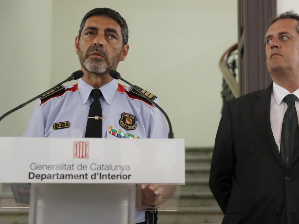 El consejero de Interior de Cataluña, Joaquin Forn, dcha., y Lluis Trapero, izq., Mayor de los Mossos d'Escuadra.