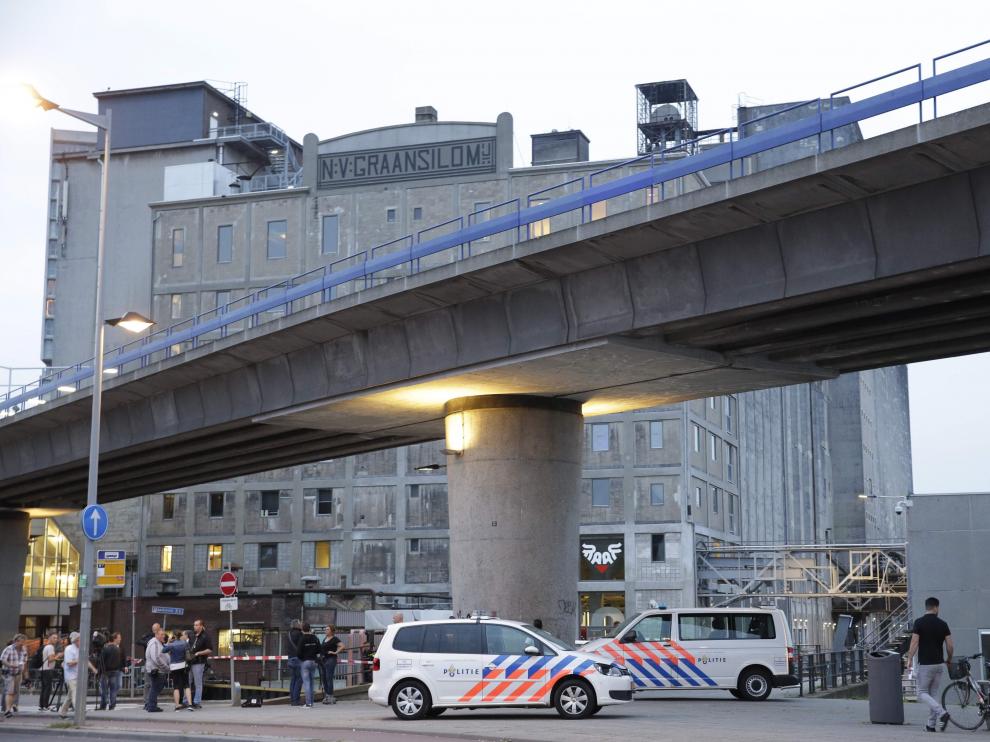 Detenido un español en Rotterdam que conducía una furgoneta con bidones de gas
