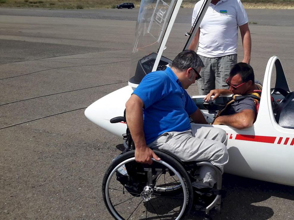 El ASK 21 de aeródromo está adaptado para que lo puedan pilotar discapacitados.