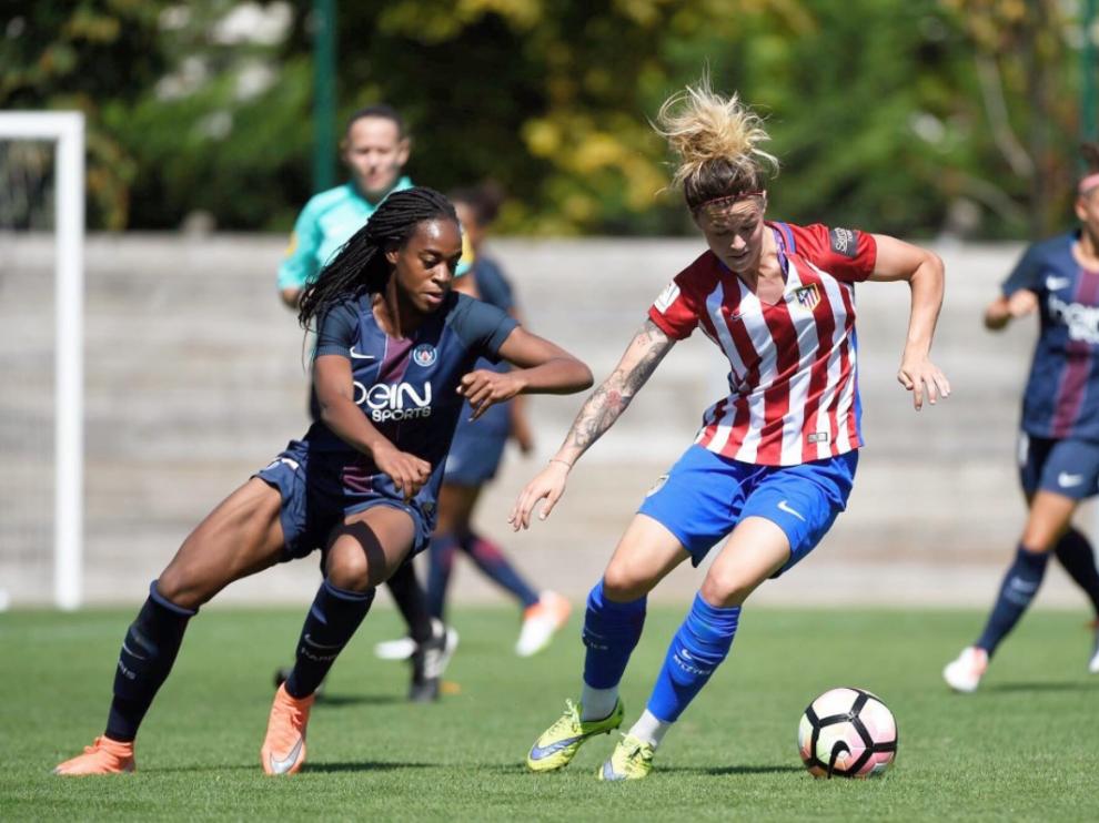La zaragozana Mapi León, durante un partido con el Atlético de Madrid.