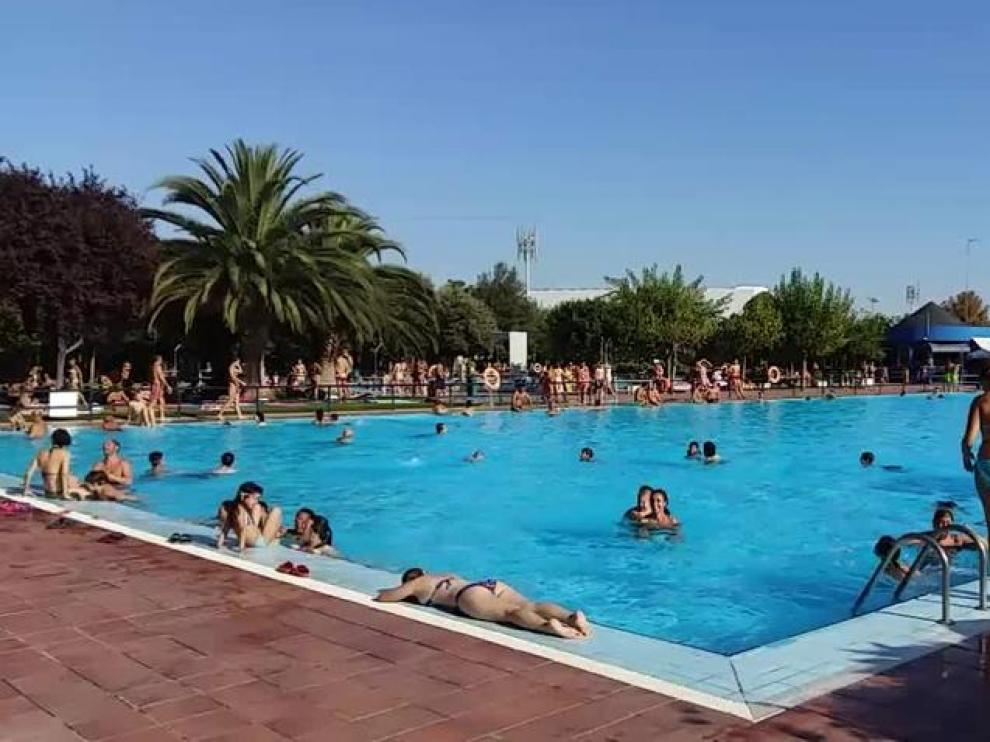 Se espera un fin de semana de gran afluencia en las piscinas por el calor.