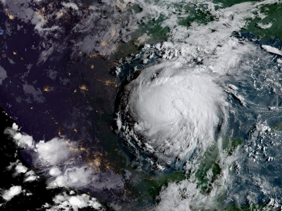El huracán Harvey acercándose a la costa de Texas.