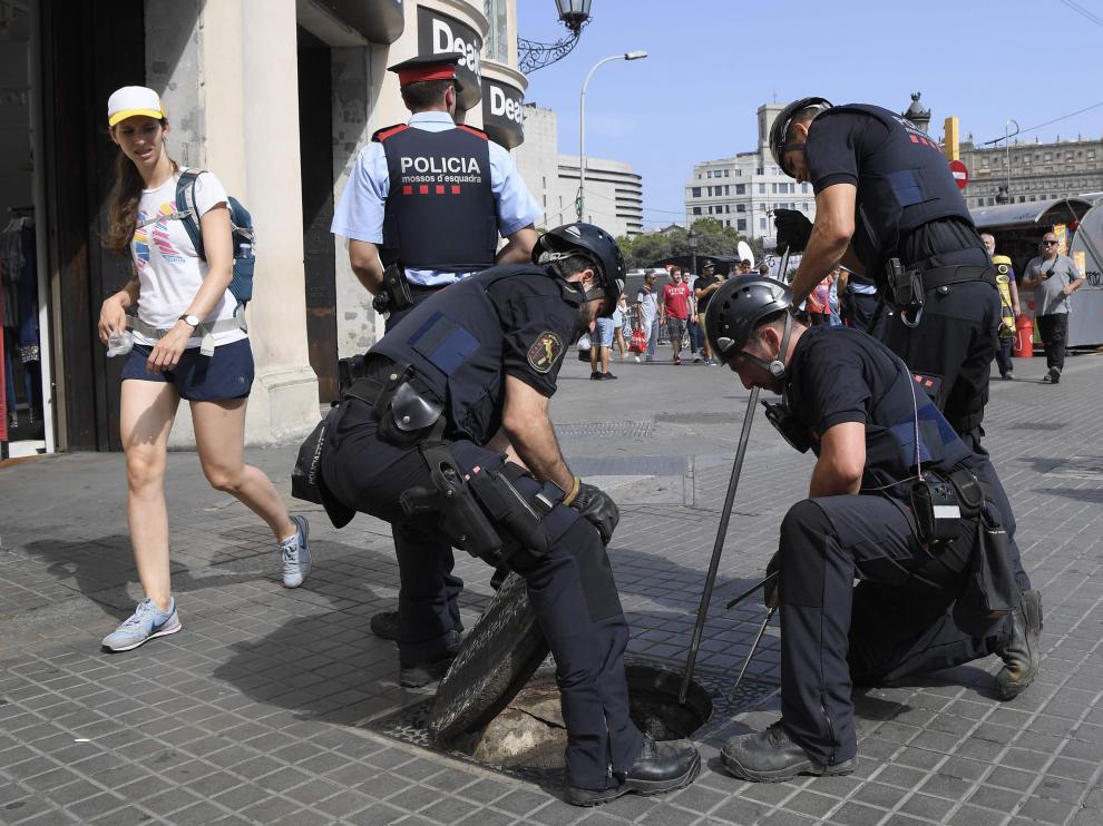 Barcelona sale a la calle en contra del terrorismo