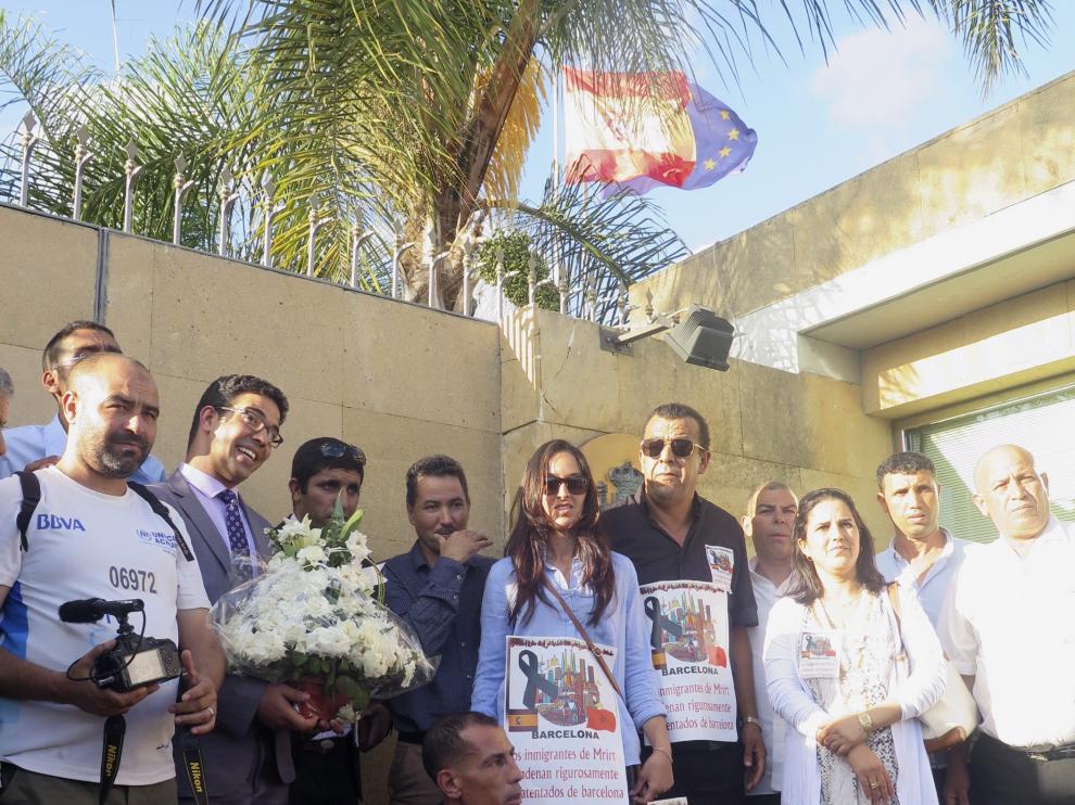 La delegación, en la Embajada Española