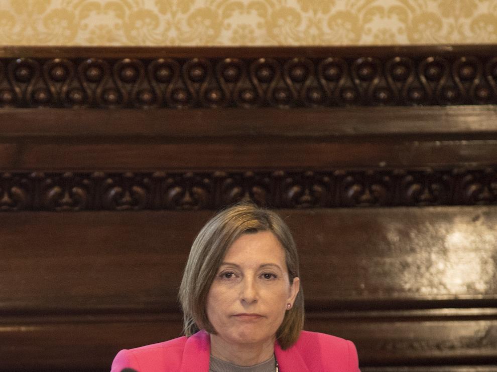 La presidenta del Parlament, Carme Forcadell, presidiendo la Mesa del Parlament, en una foto de archivo.