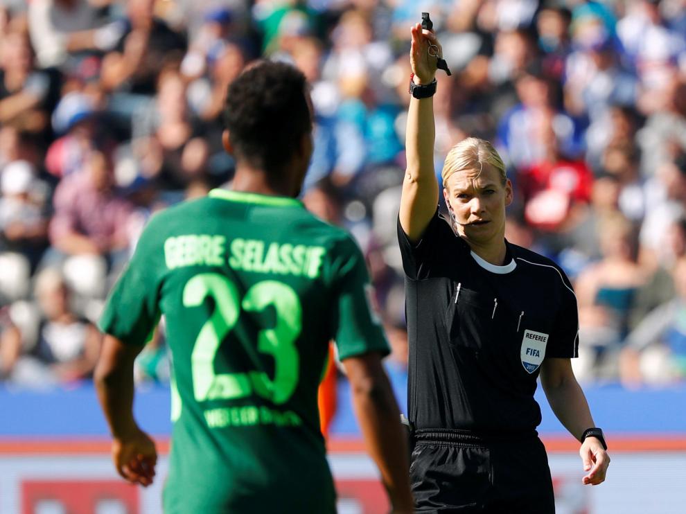 Bibiana pitó el partido entre el Hertha Berlín y el Werder Bremen