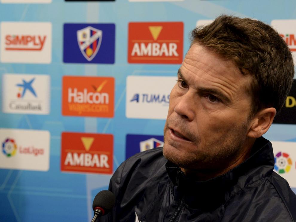 El entrenador del Huesca, en la rueda de prensa de este viernes.