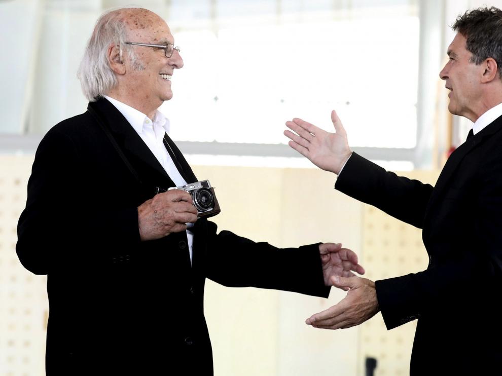 Carlos Saura y Antonio Banderas este sábado en San Sebastián.
