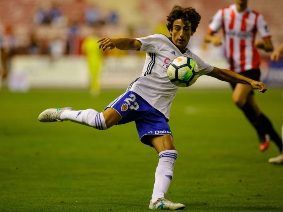 Delmás, en el pasado mes de julio en Logroño, en su primer partido serio de pretemporada como futbolista del primer equipo del Real Zaragoza.