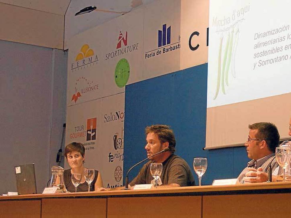 Representantes de las cuatro comarcas participantes, en la presentación de la inicativa.
