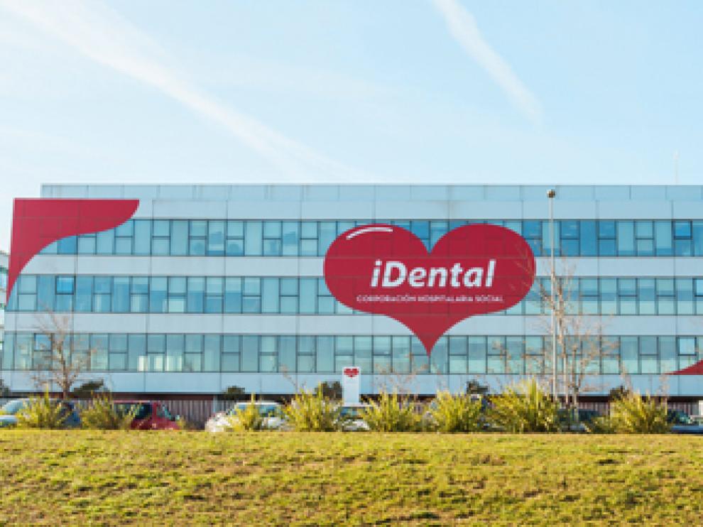 Foto de archivi de un centro de iDental en Plaza, en Zaragoza.