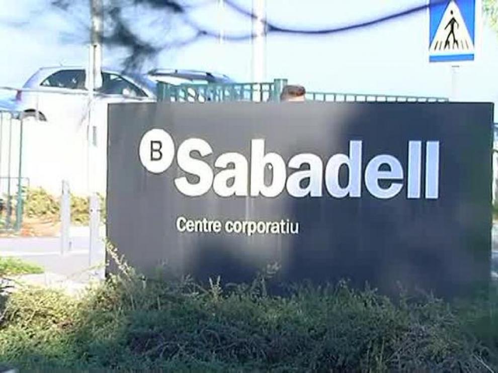 El Banco Sabadell fue uno de los primeros en anunciar su cambio de sede.