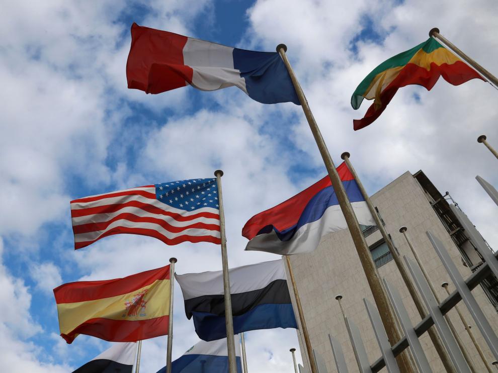 La bandera de Estados Unidos todavía lucía ante la sede de la Unesco en París este jueves, 12 de octubre, fecha en la que el Gobiern estadounidense ha anunciado la retirada de esta organización internacional.