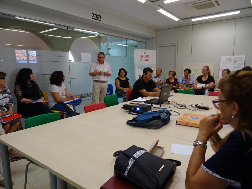 Una de las sesiones informativas celebradas por la Oficina Municipal de Vivienda de Huesca
