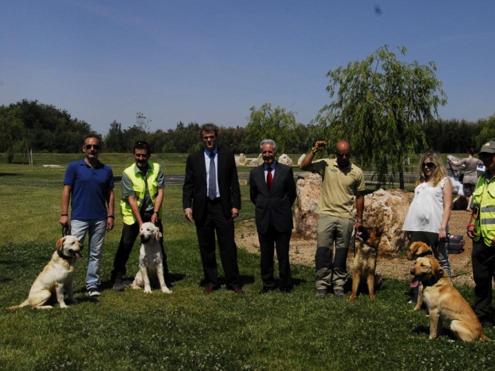 La patrulla canina antiveneno de Aragón en una foto de 2012.